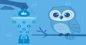 青い背景でSNSのいいねアイコンと収益化の仕組みを示す図と、枝にとまった可愛いフクロウのイラスト